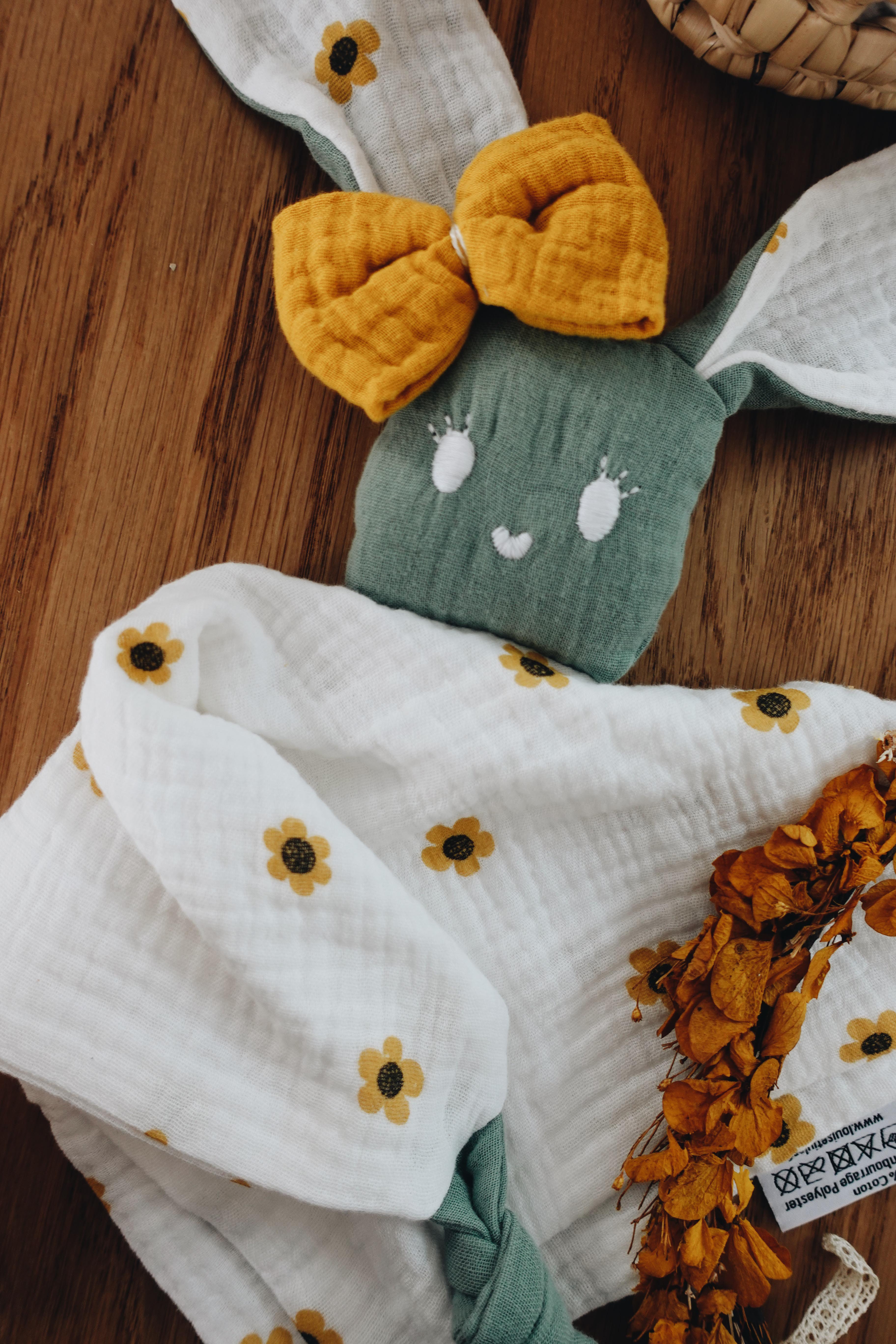 PROTOTYPE - Doudou Lange Câlin Noeuds - Yellow Daisies