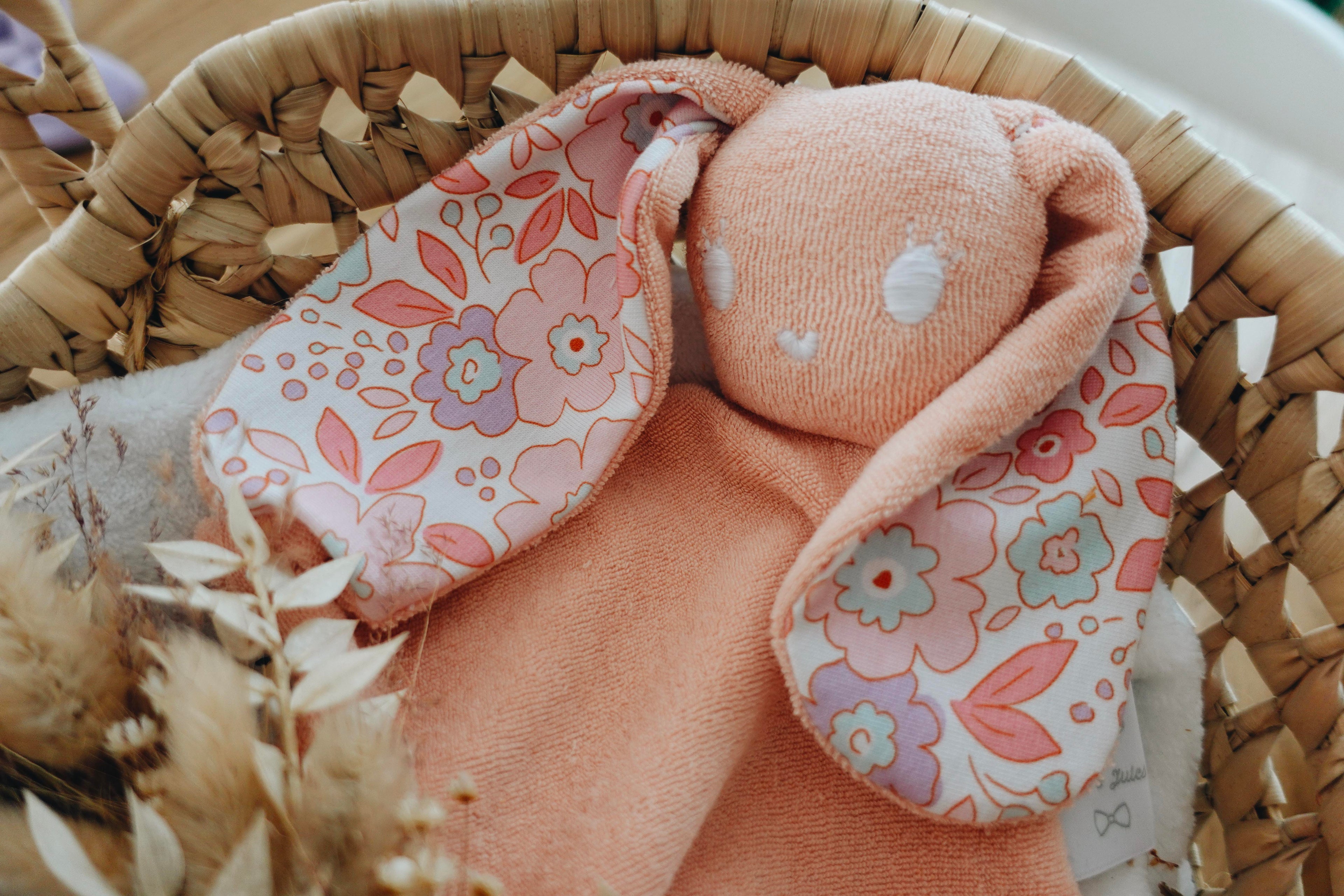 PROTOTYPE - Bébé Doudou Eponge - Mathilde