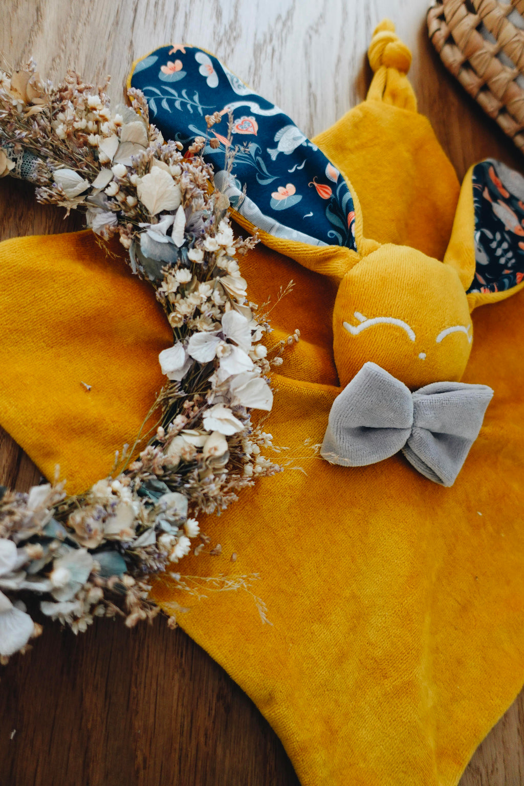 PROTOTYPE - Doudou Velours Câlin Noeuds - Lac Magique