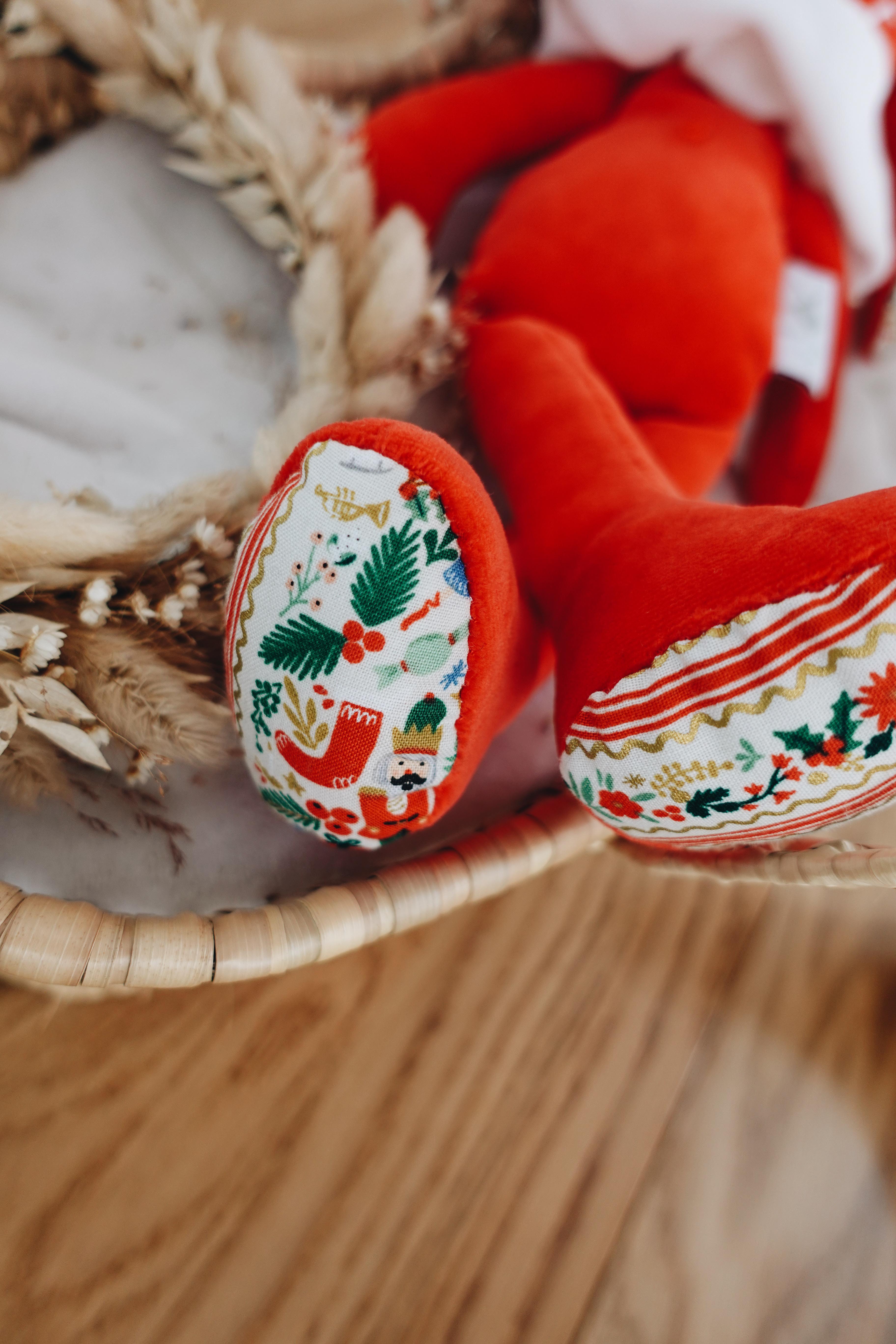 PROTOTYPE - Peluche - Deck the Halls