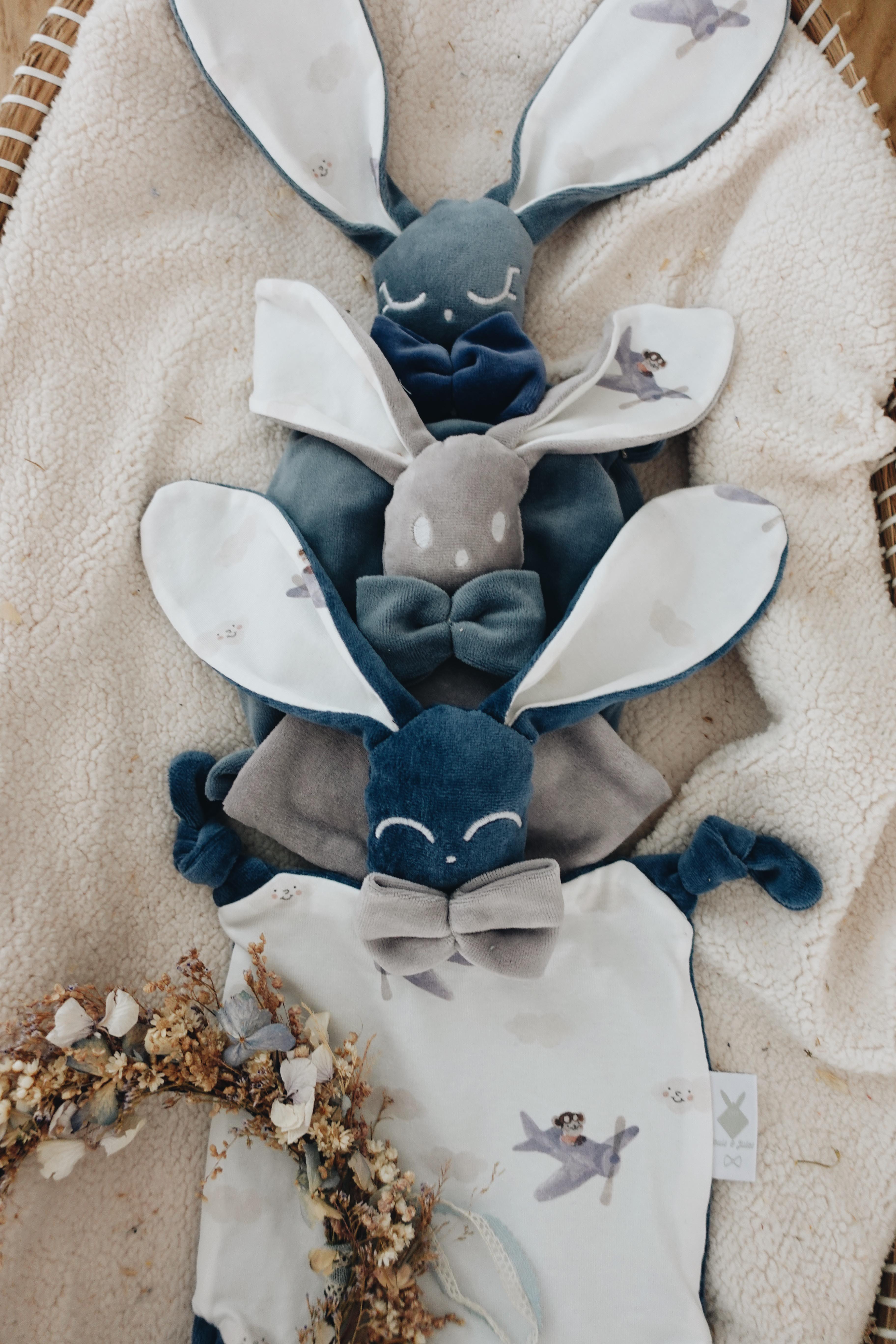 PROTOTYPE - Bébé Doudou Velours - Airplane