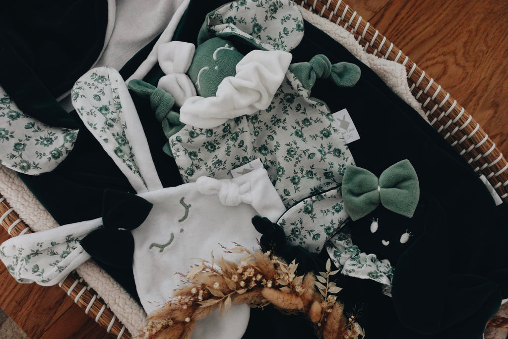 PROTOTYPE - Doudou Velours Mini Noeuds - Roses d'Antan