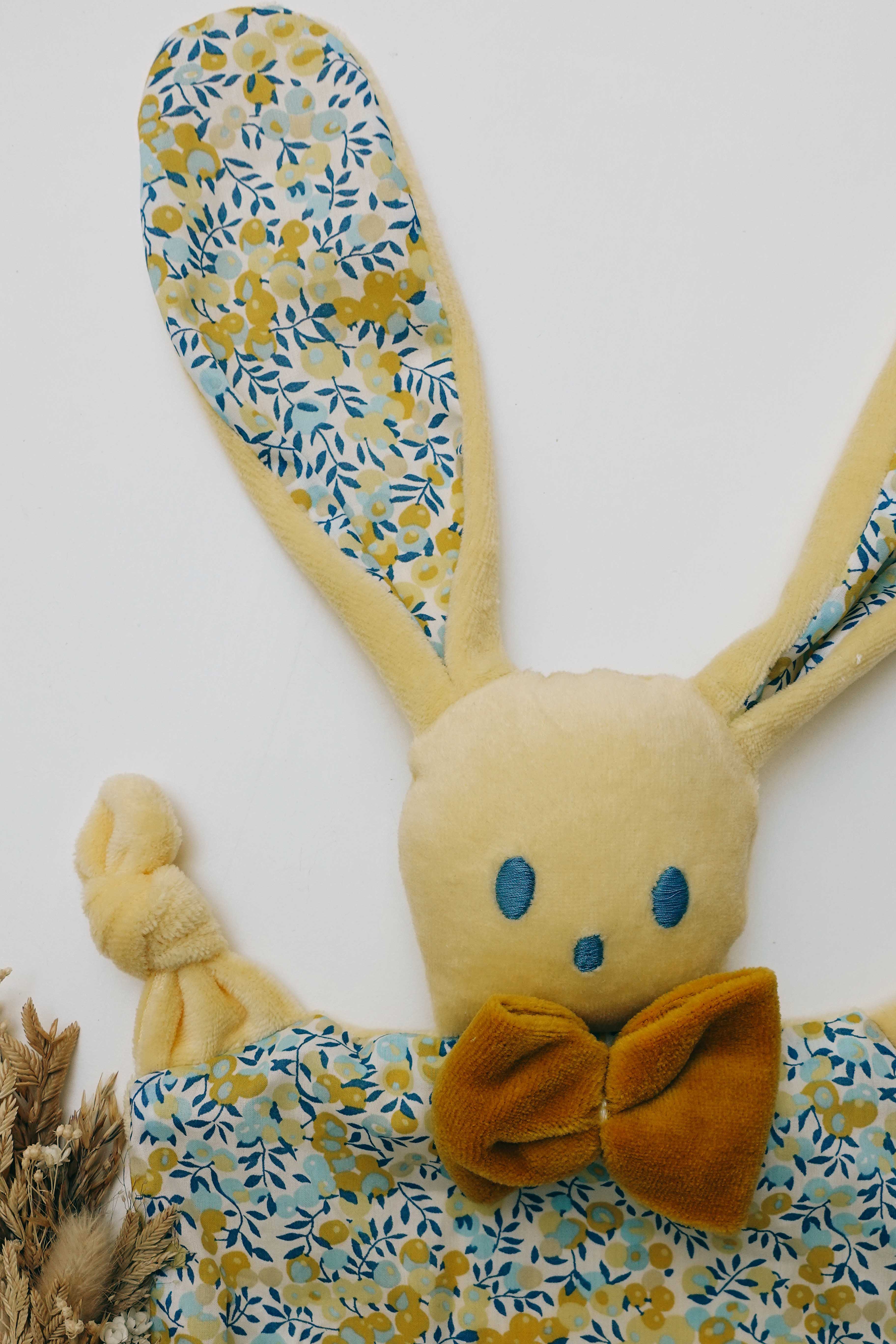 Doudou Velours Chouchou – Wiltshire Sunshine
