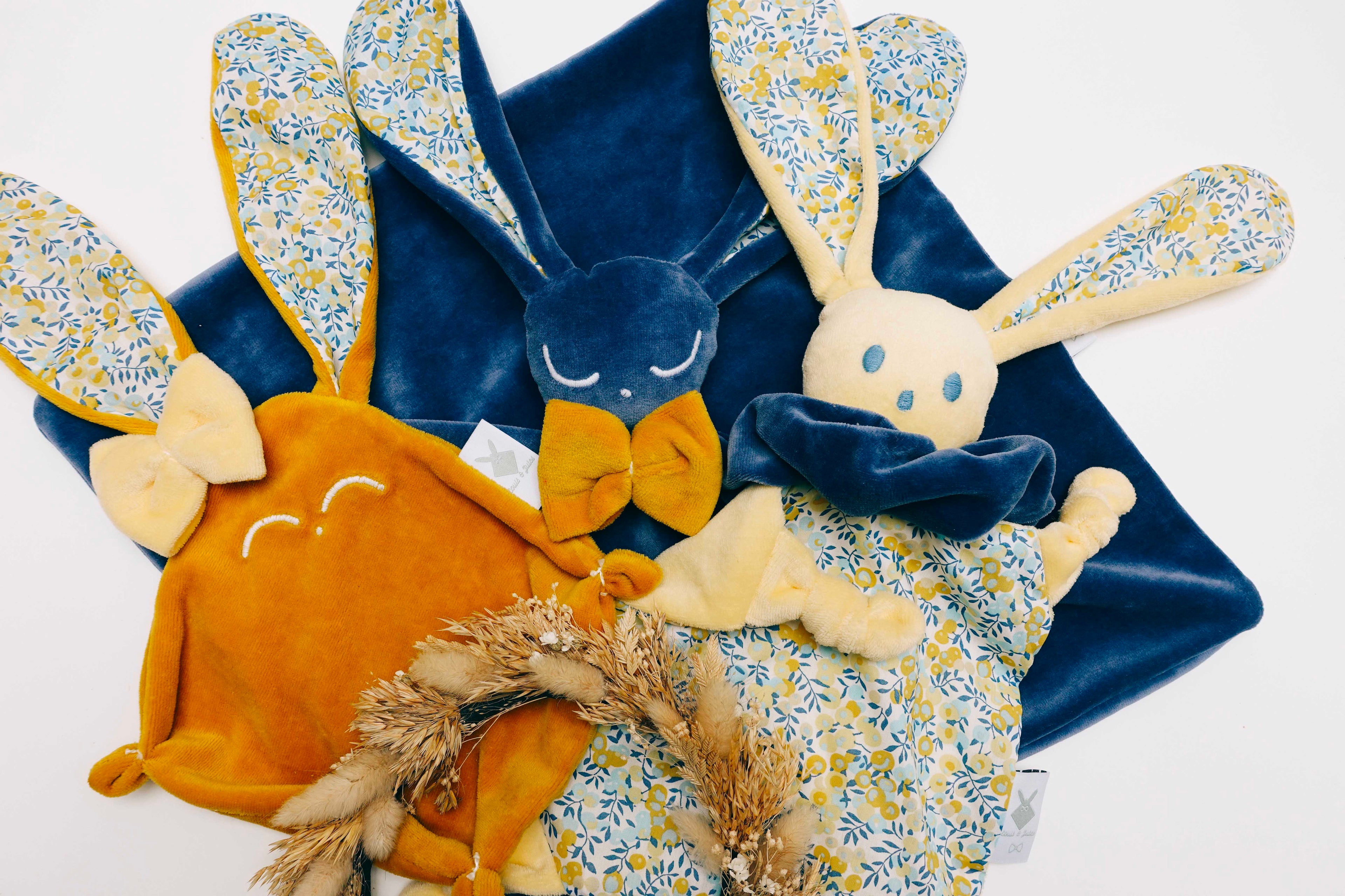 Doudou Velours Mini - Wiltshire Sunshine