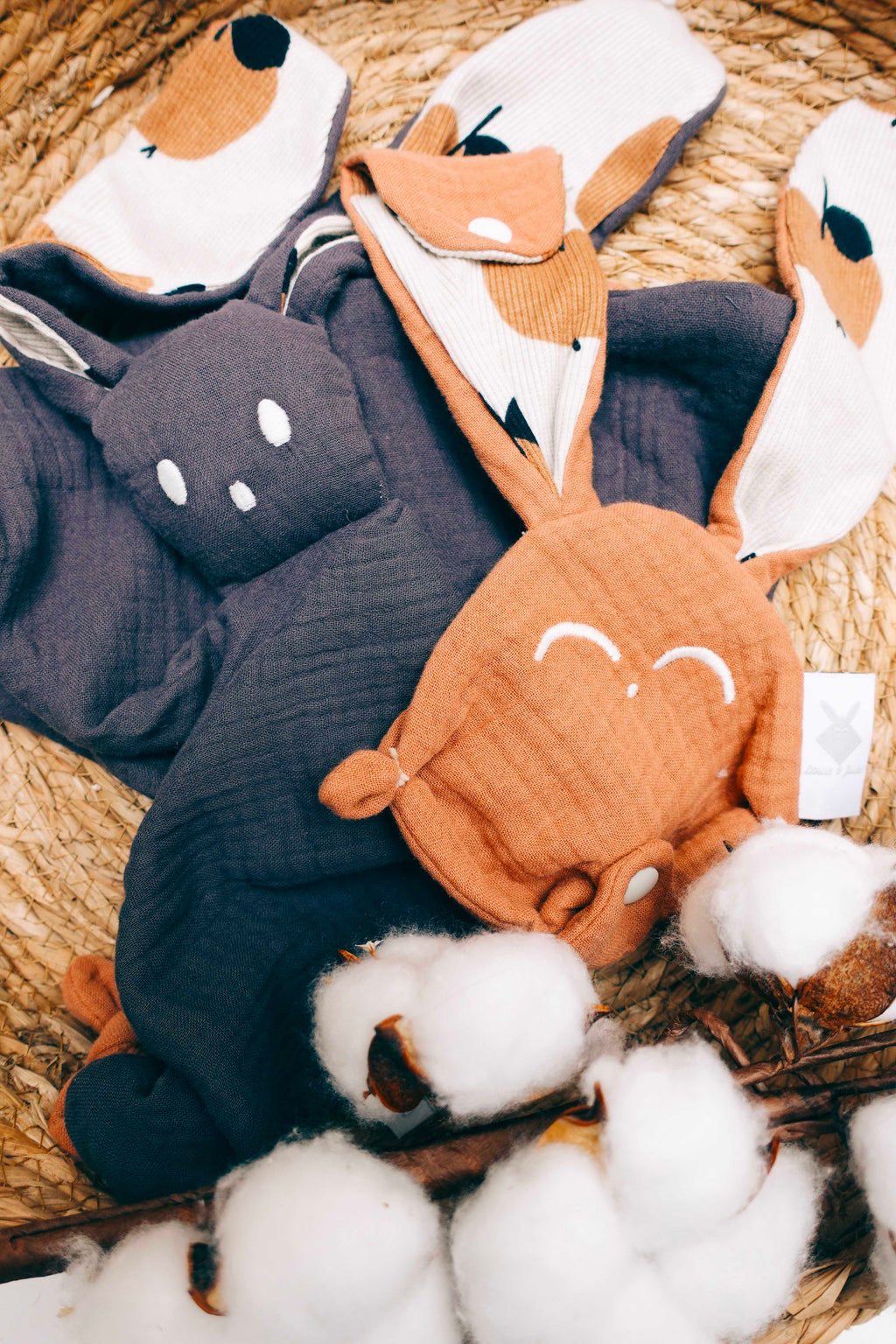 Doudou Lange Câlin avec noeuds - Apple