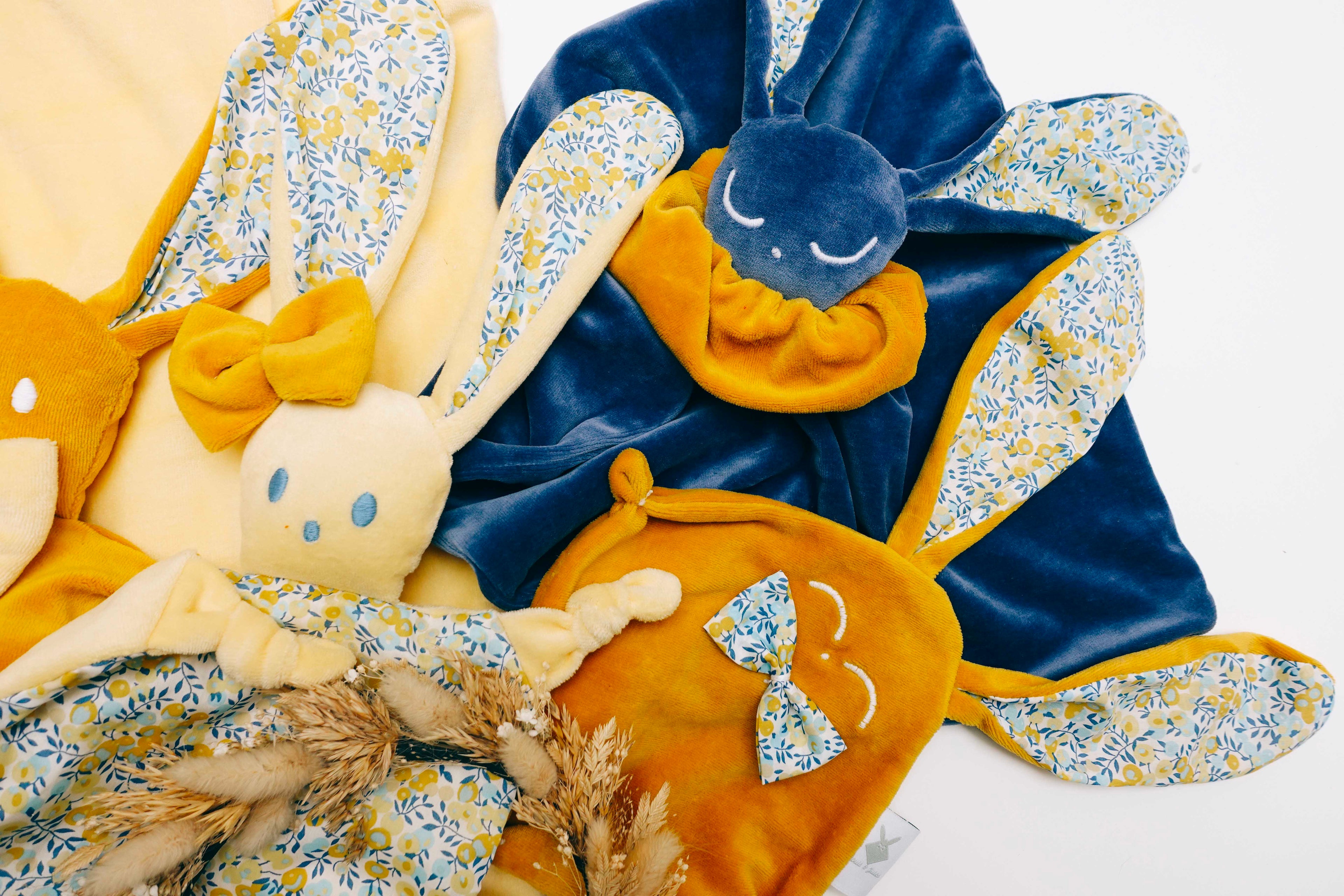 Doudou Velours Mini - Wiltshire Sunshine