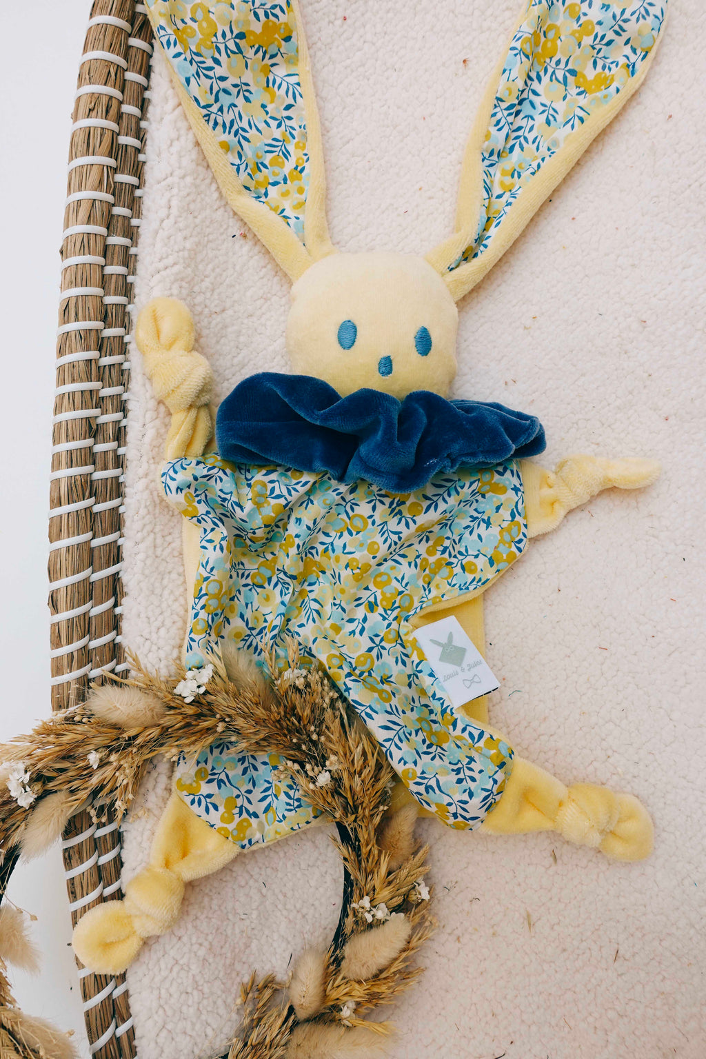 Doudou Velours Chouchou – Wiltshire Sunshine