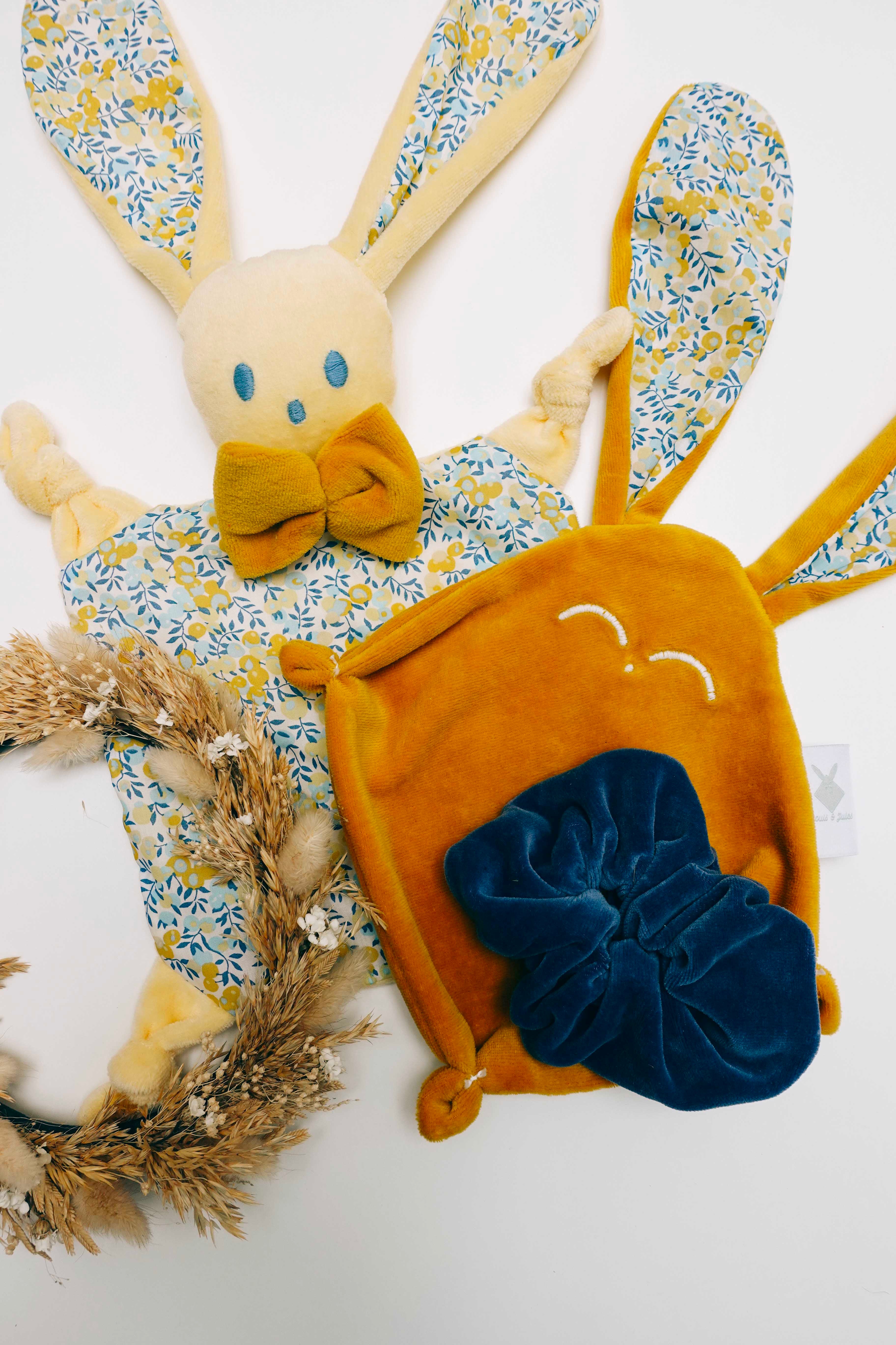 Doudou Velours Mini - Wiltshire Sunshine