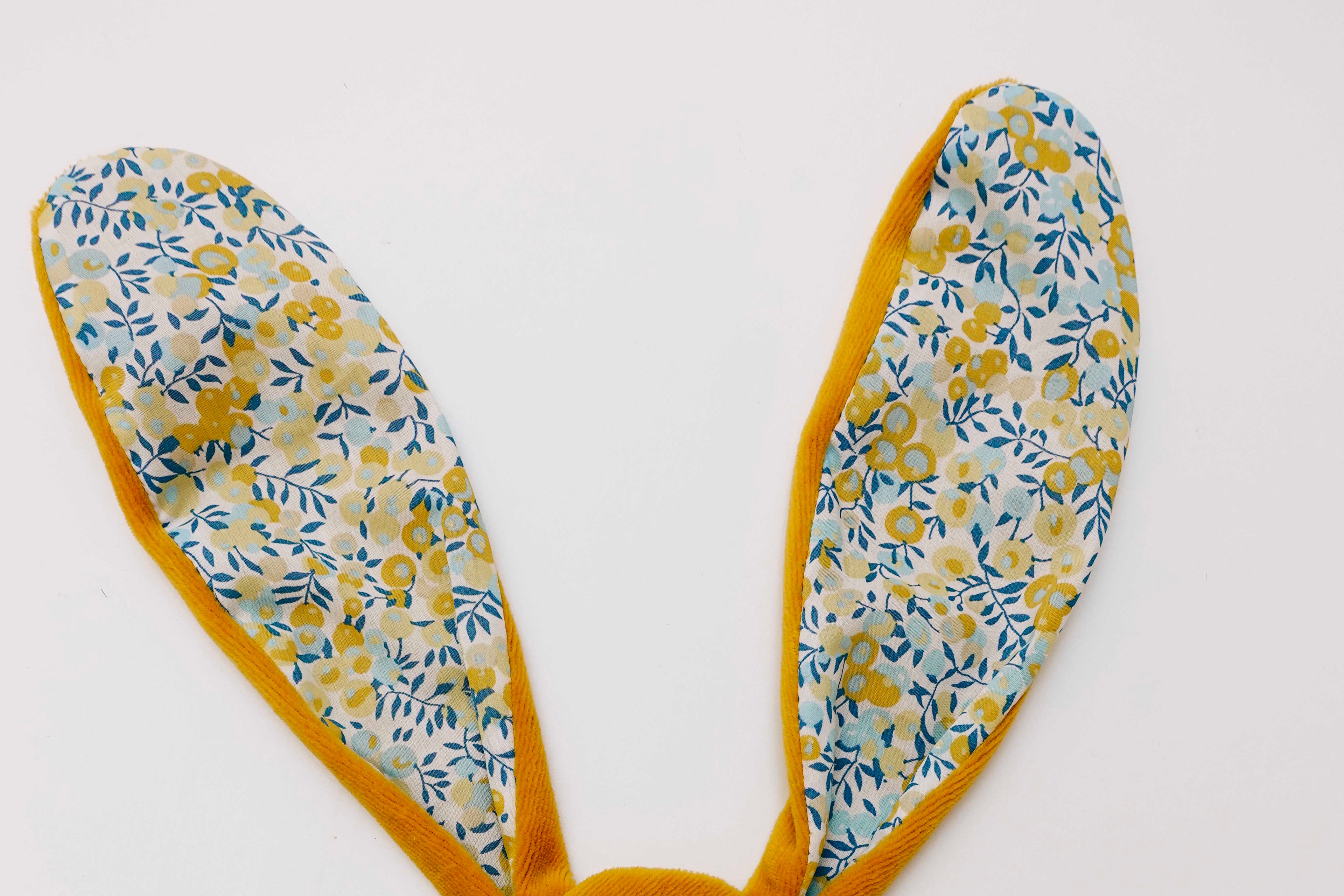 Doudou Velours Mini - Wiltshire Sunshine