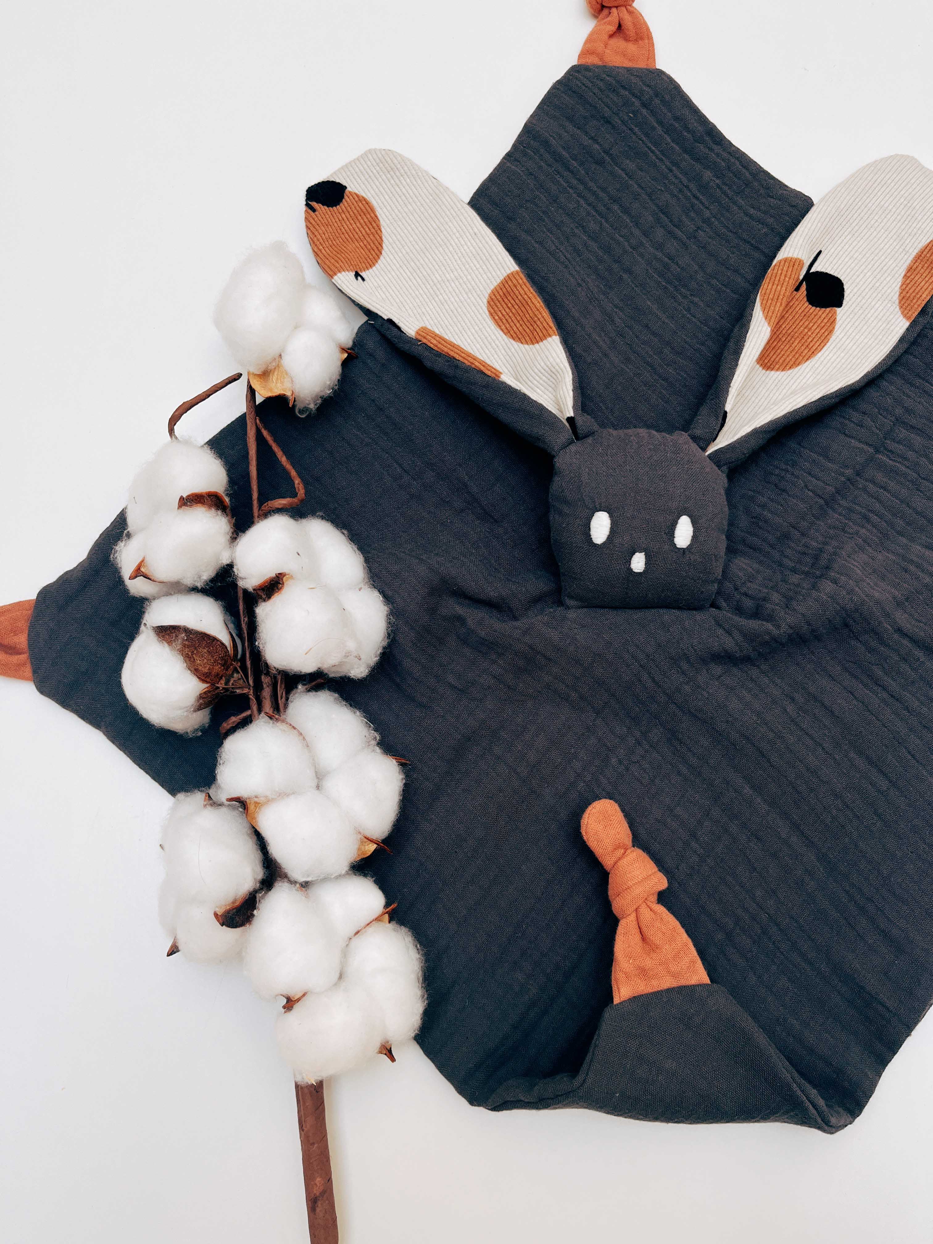 Doudou Lange Câlin avec noeuds - Apple