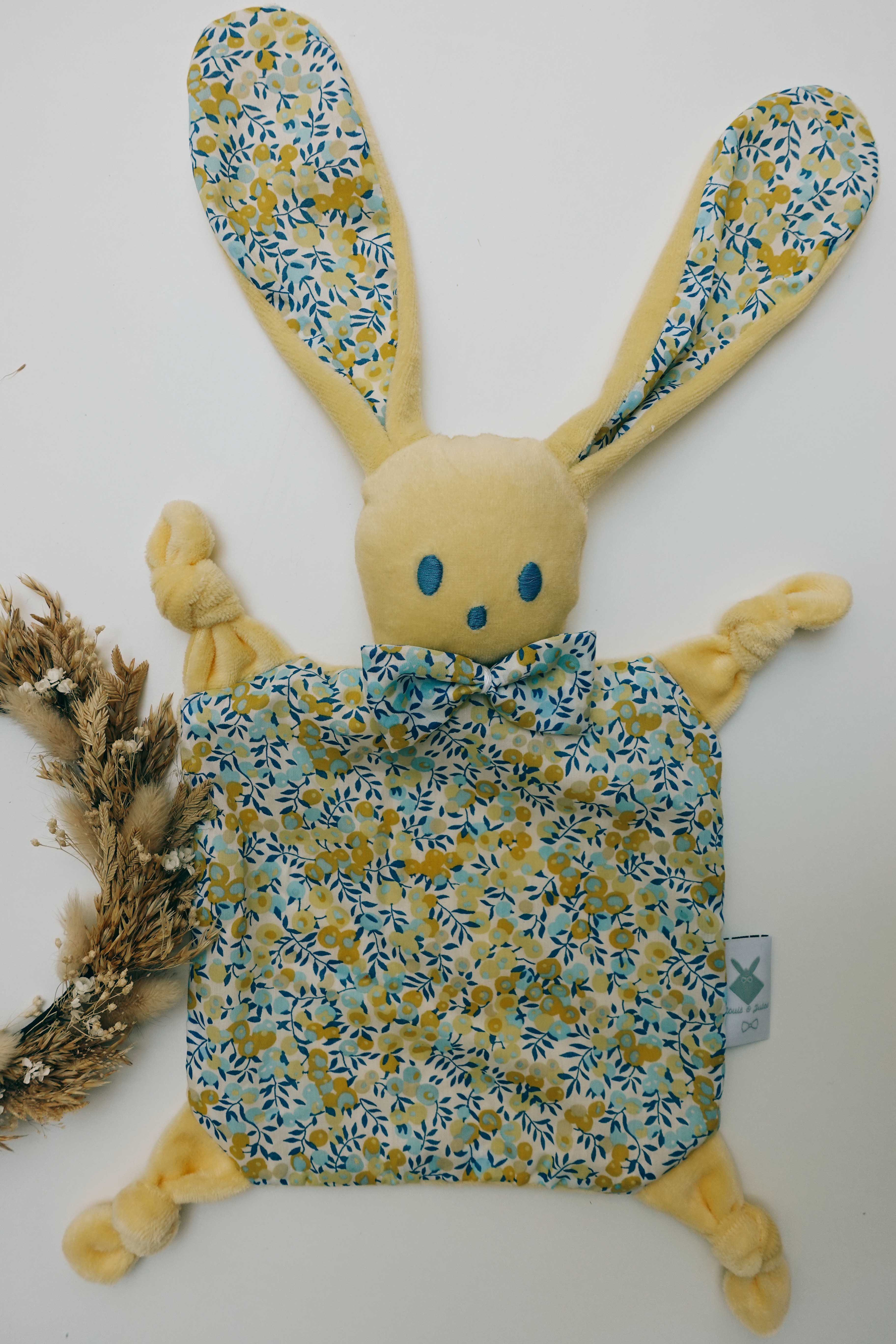 Doudou Velours Chouchou – Wiltshire Sunshine