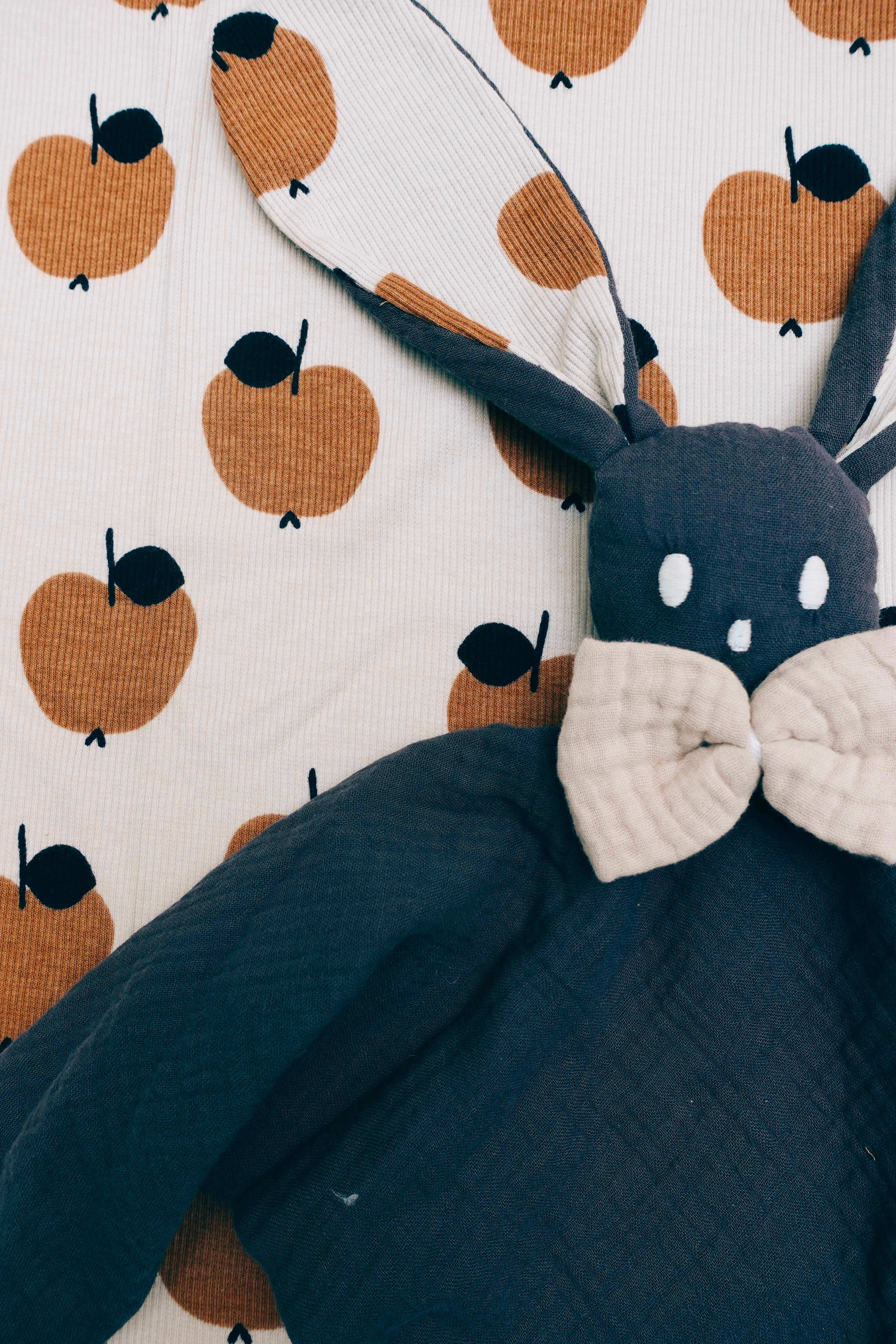 Doudou Lange Câlin avec noeuds - Apple
