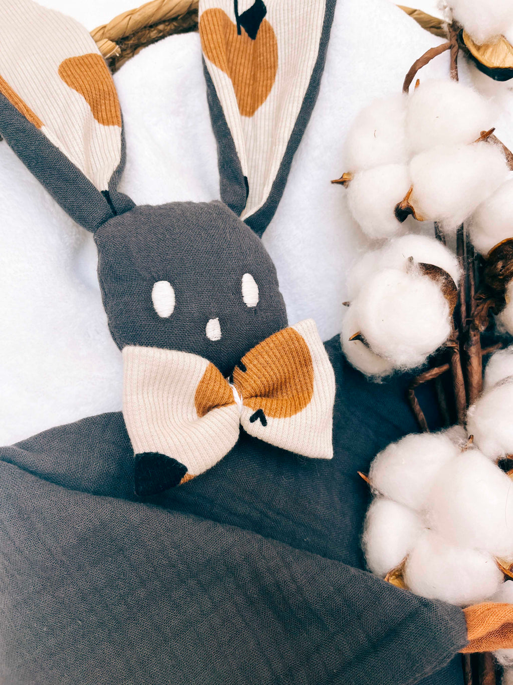 Doudou Lange Câlin avec noeuds - Apple